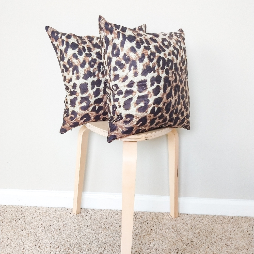 ⚡ Flash SALE - NEW Throw Pillow